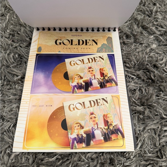 K-POP Demon Hunters Sticker Book - 1000+“NEW” - Picture 7 of 12